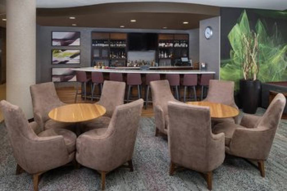 Courtyard By Marriott Anniston Oxford 7