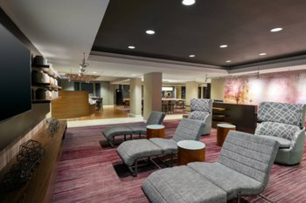 Courtyard By Marriott Asheville 4