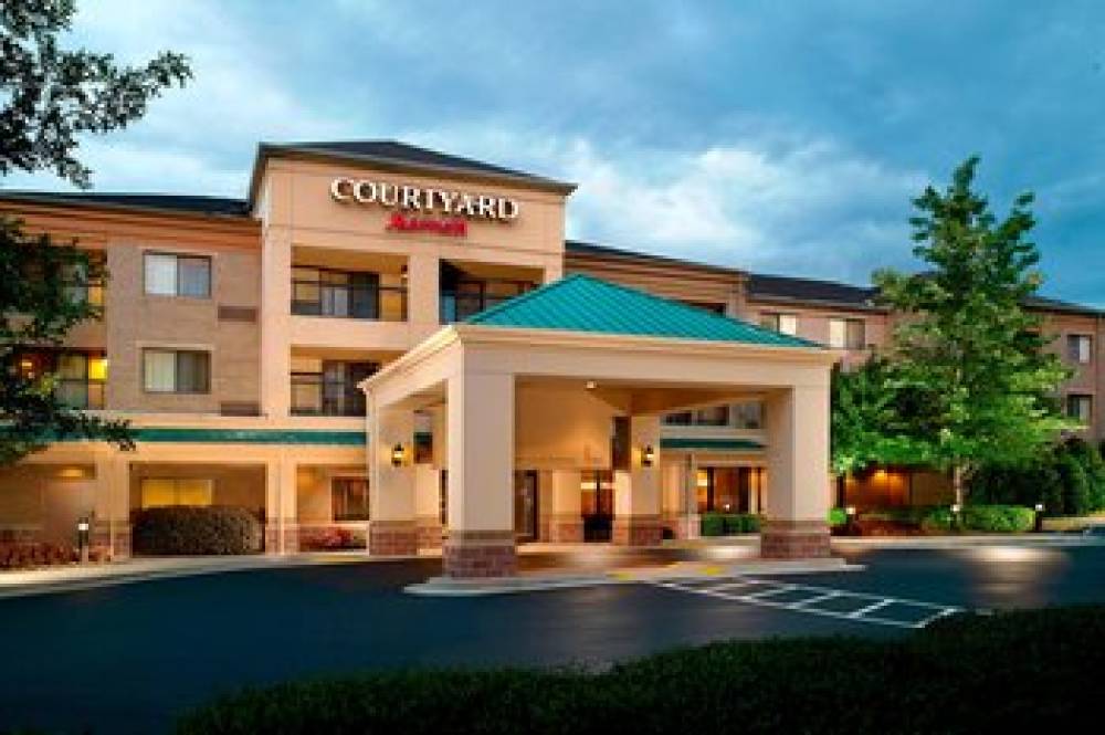 Courtyard By Marriott Atlanta Alpharetta 2