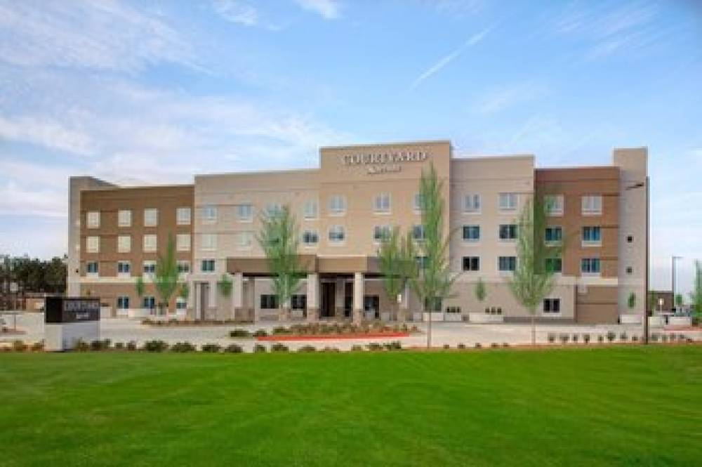 Courtyard By Marriott Atlanta Kennesaw 2