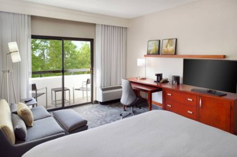 Courtyard By Marriott Atlanta Perimeter Center 8