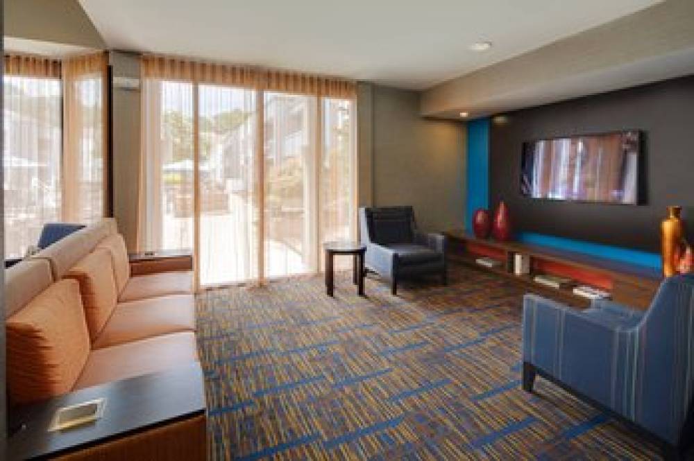 Courtyard By Marriott Atlanta Windy Hill Ballpark 7