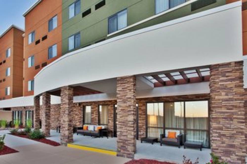 Courtyard By Marriott Auburn