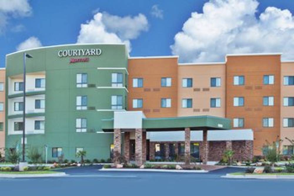 Courtyard By Marriott Auburn 2