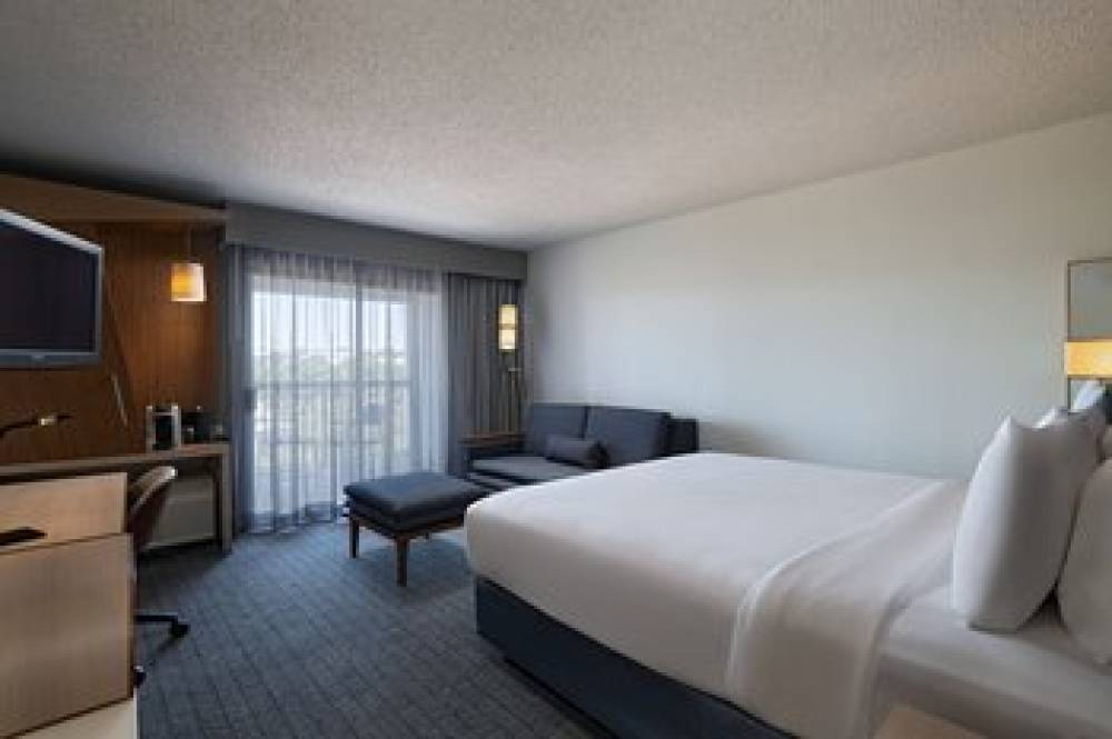 Courtyard By Marriott Austin The Domain Area 5