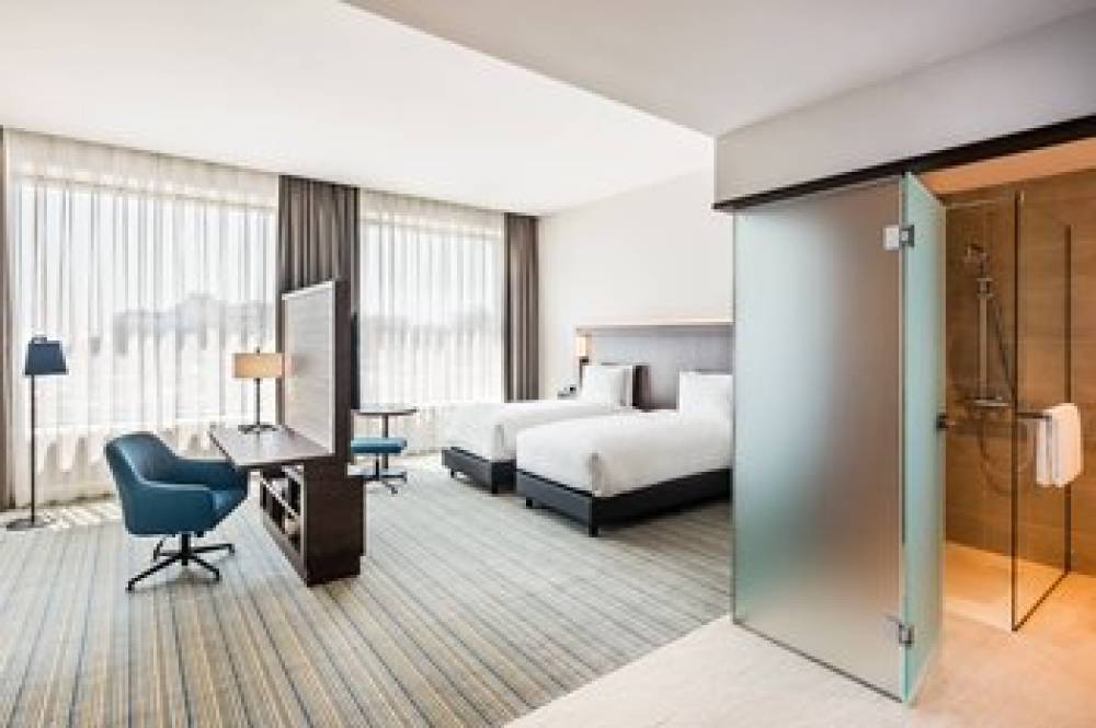 Courtyard By Marriott Baku 8