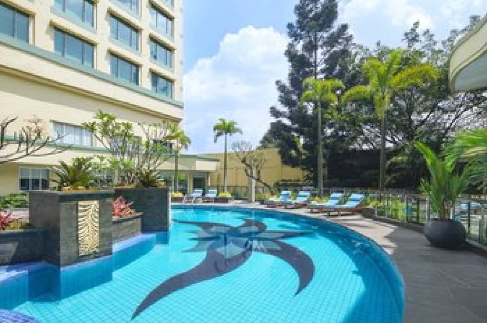 Courtyard By Marriott Bandung Dago 1