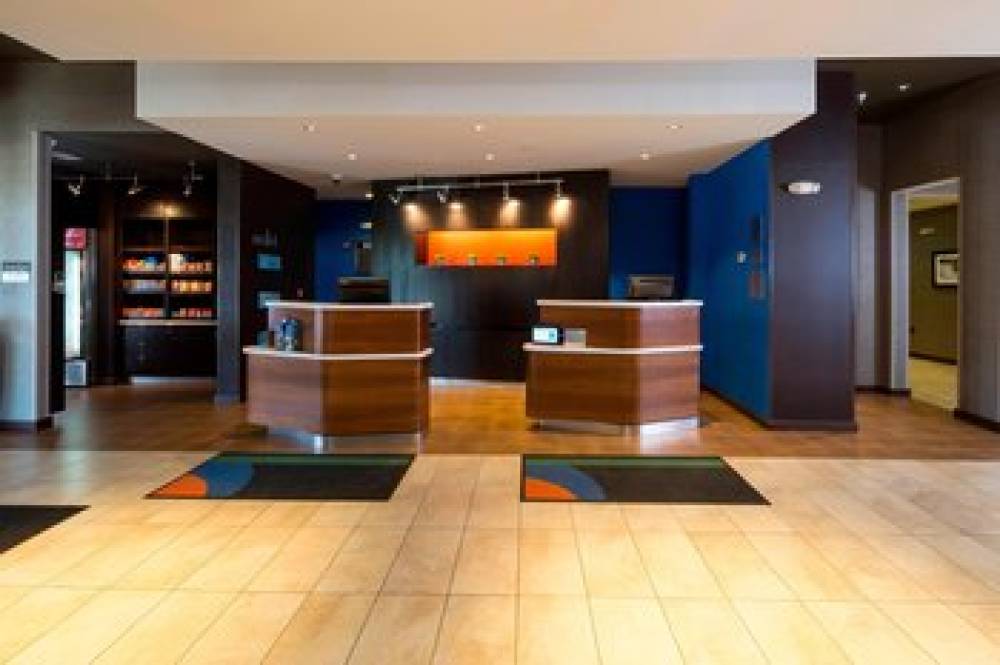 Courtyard By Marriott Battle Creek 4