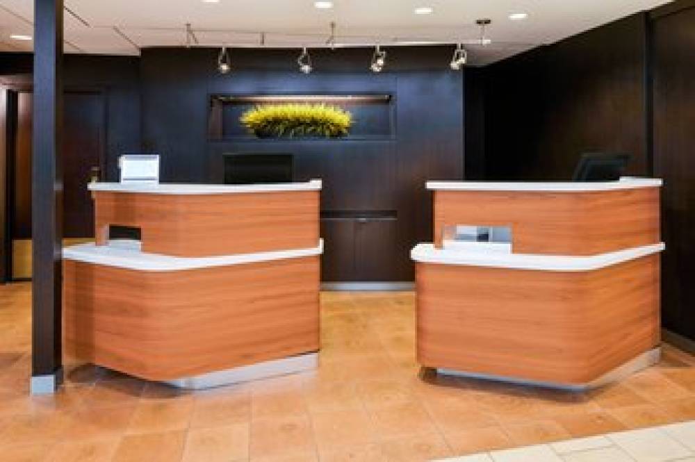 Courtyard By Marriott Beaumont 3