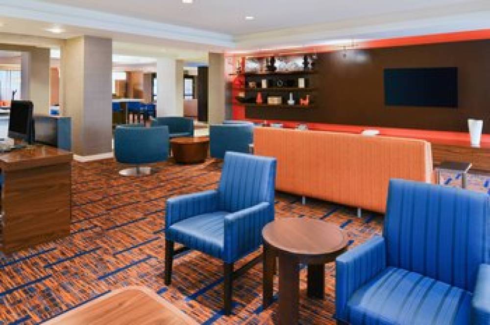 Courtyard By Marriott Beaumont 5