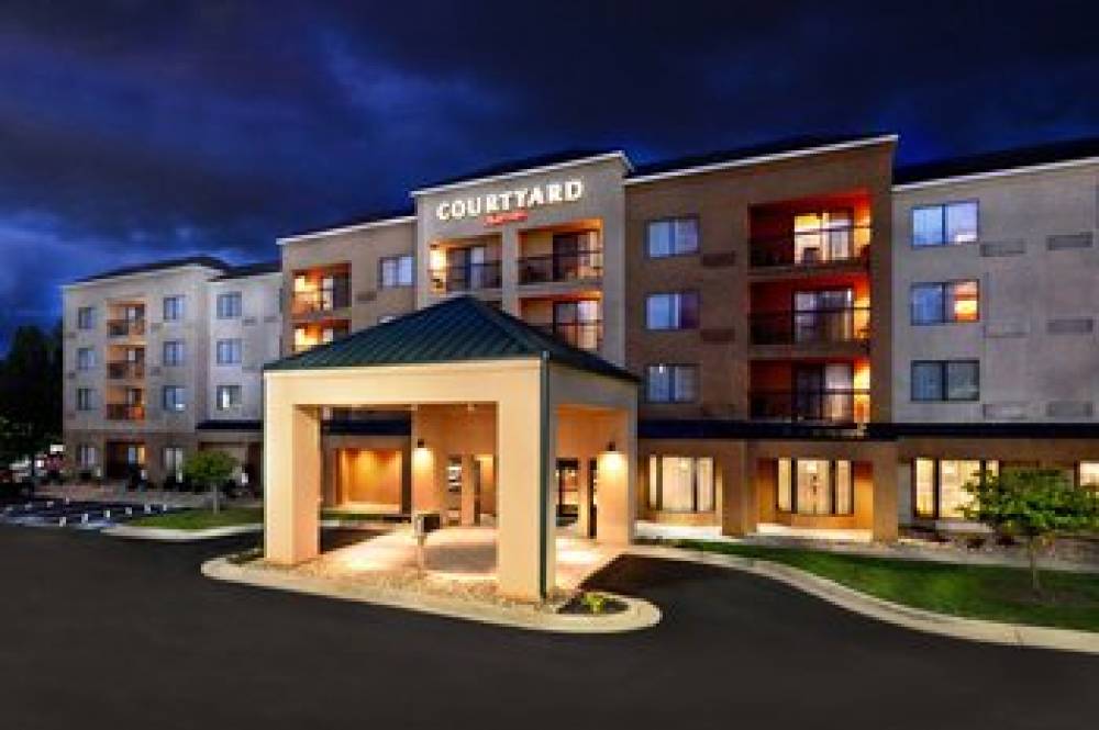 Courtyard By Marriott Beckley 1