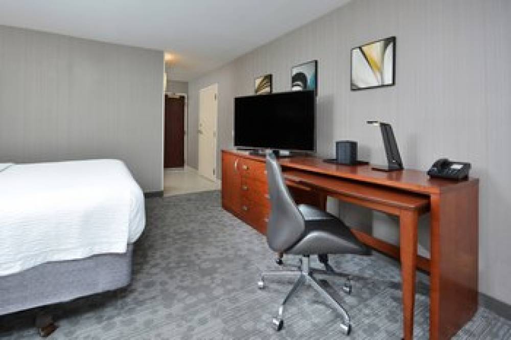 Courtyard By Marriott Beckley 9