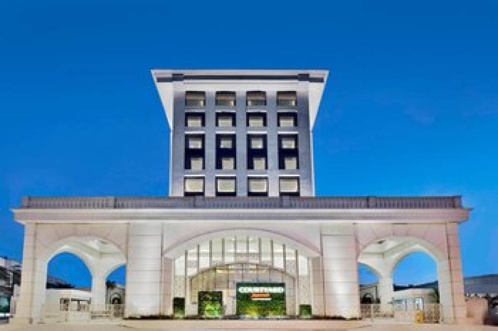 Courtyard By Marriott Bengaluru Hebbal 2