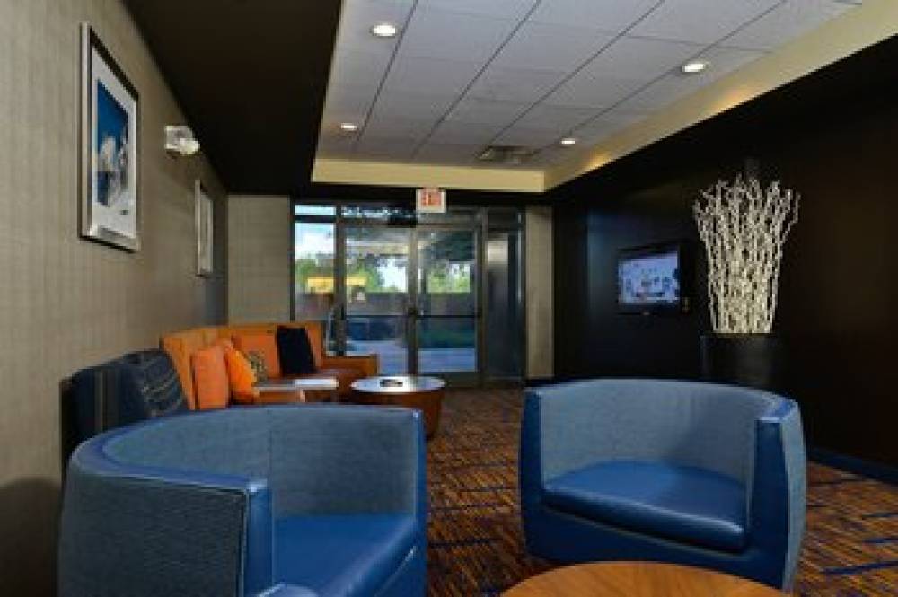 Courtyard By Marriott Bentonville 5