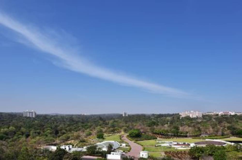 Courtyard By Marriott Bhopal 7