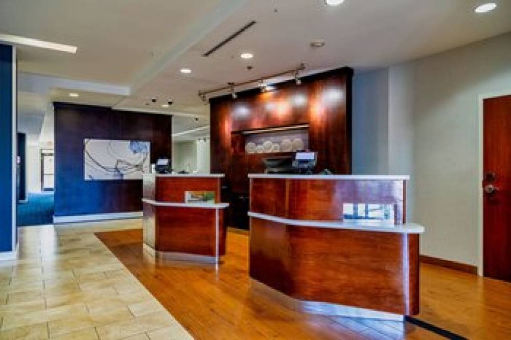 Courtyard By Marriott Biloxi North-DIberville 6