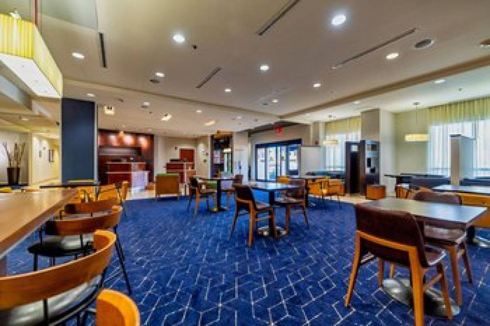 Courtyard By Marriott Biloxi North-DIberville 9