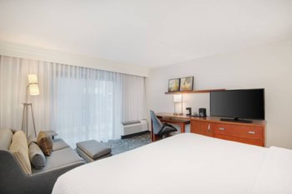 Courtyard By Marriott Birmingham Homewood 7