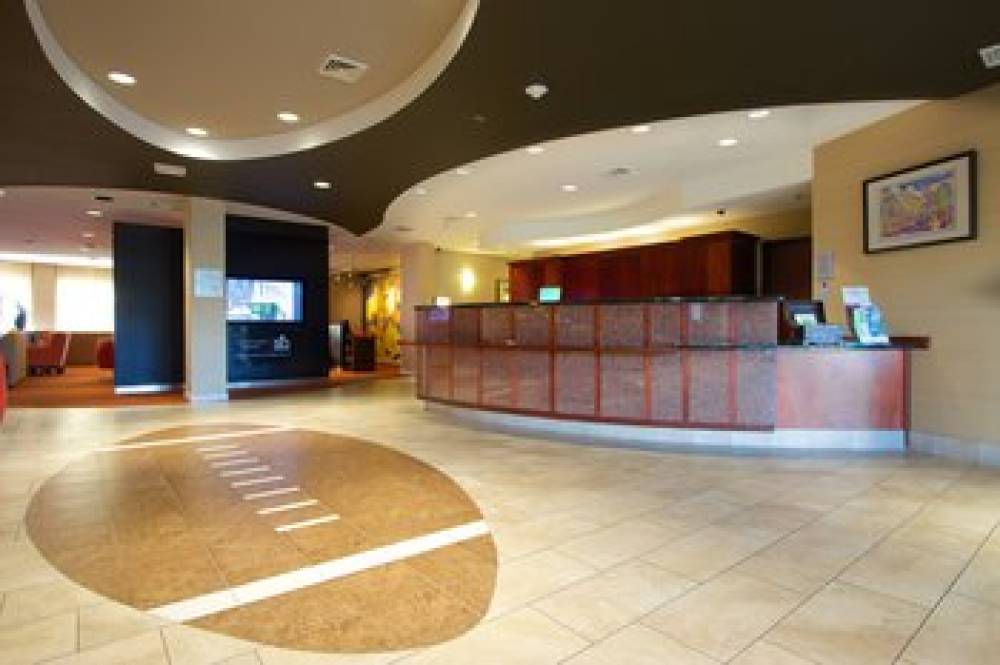 Courtyard By Marriott Blacksburg 2