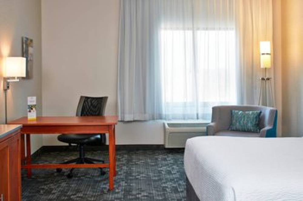 Courtyard By Marriott Bloomington By Mall Of America 8