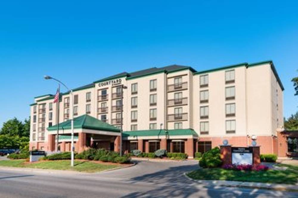 Courtyard By Marriott Bloomington 1