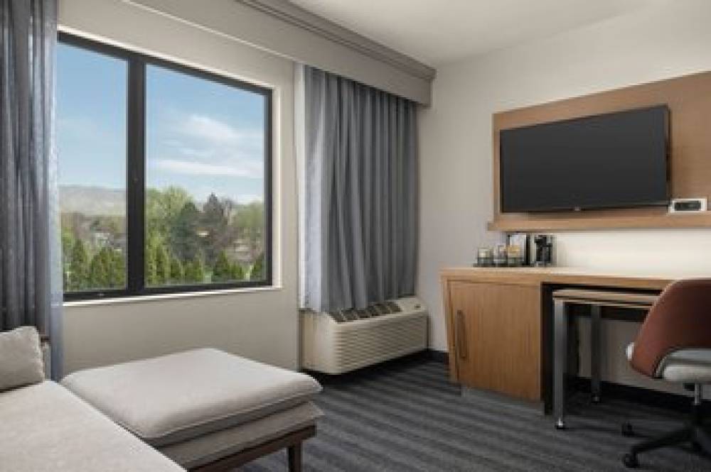 Courtyard By Marriott Boise Downtown 9