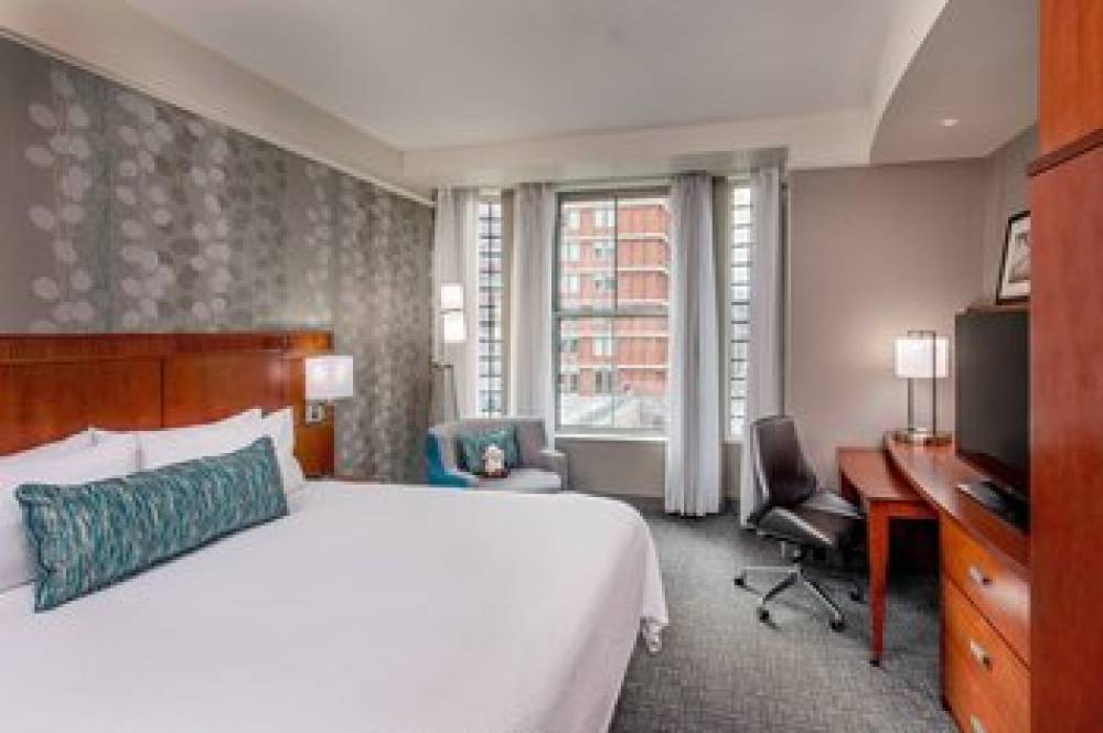 Courtyard By Marriott Boston Copley Square 8