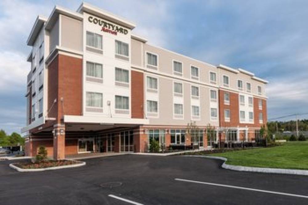 Courtyard By Marriott Boston Littleton 3