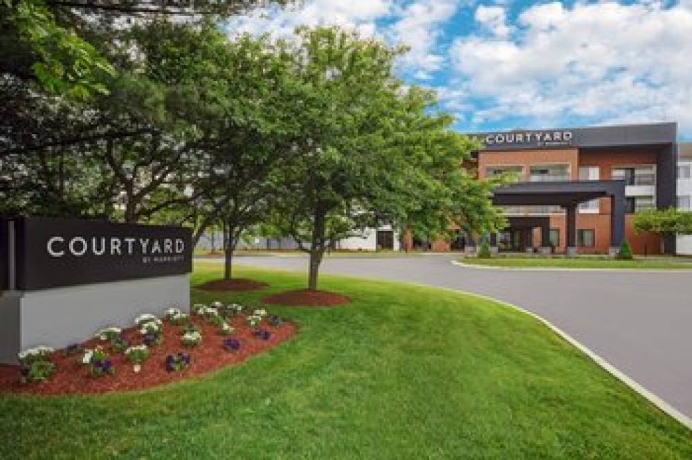 Courtyard By Marriott Boston Raynham 1