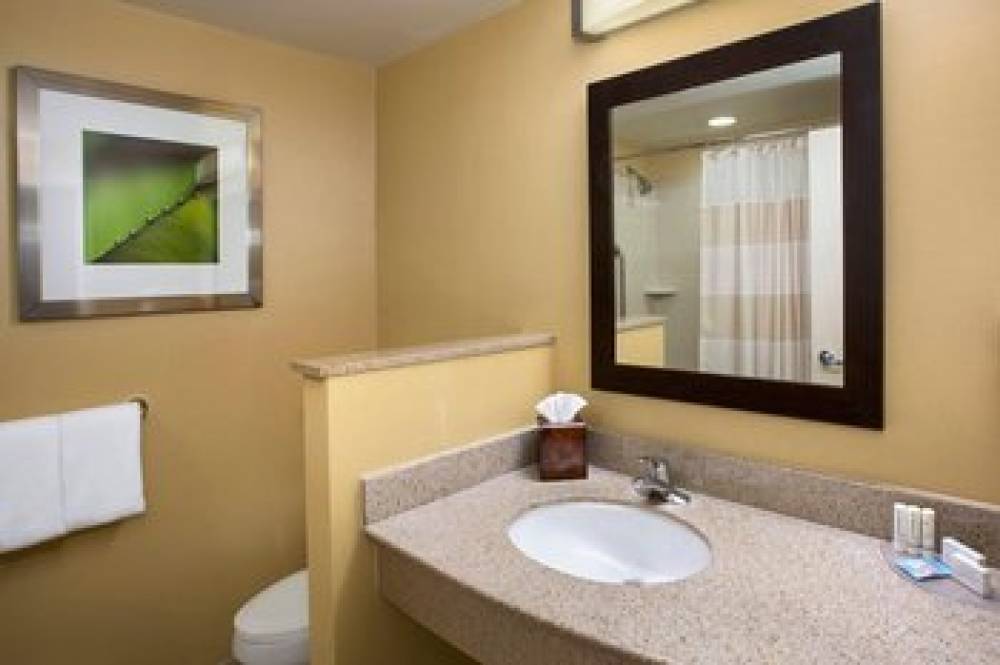 Courtyard By Marriott Boston-South Boston 6