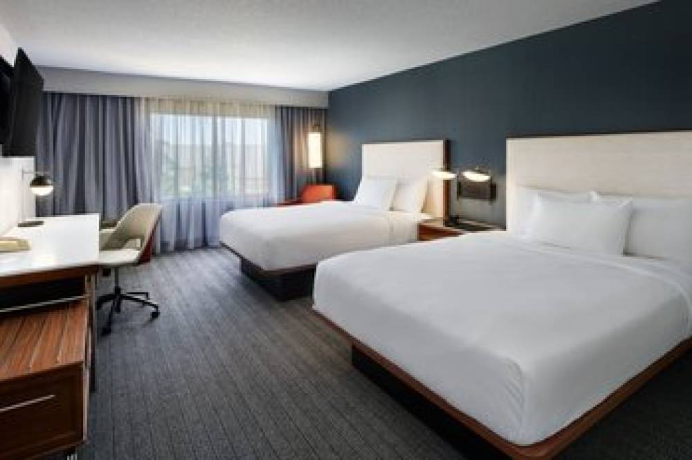 Courtyard By Marriott Boulder Longmont 9