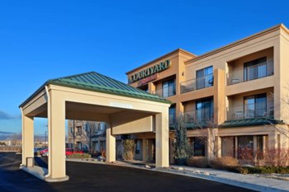 Courtyard By Marriott Boulder Longmont 2