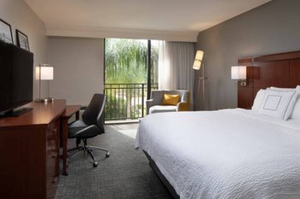 Courtyard By Marriott Bradenton Sarasota Riverfront 9