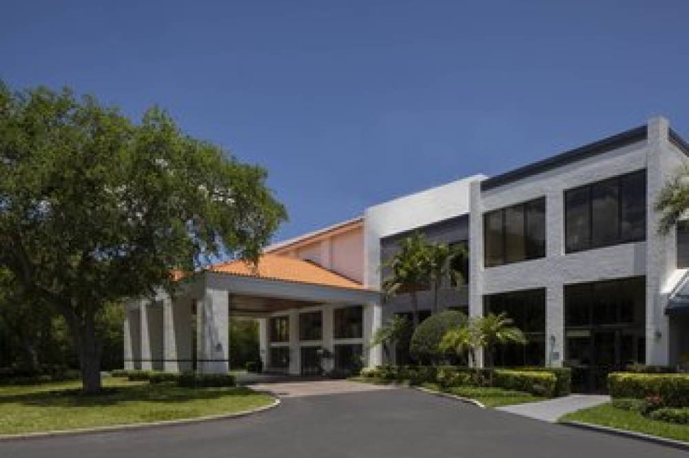 Courtyard By Marriott Bradenton Sarasota Riverfront 1