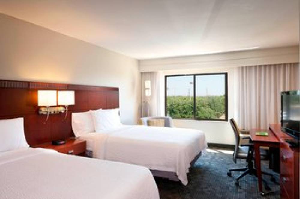 Courtyard By Marriott Brownsville 10