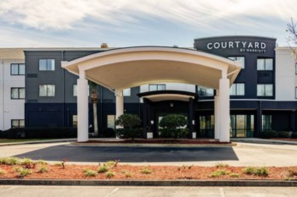 Courtyard By Marriott Brunswick 1