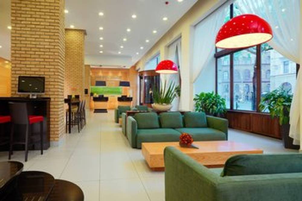 Courtyard By Marriott Budapest City Center 4