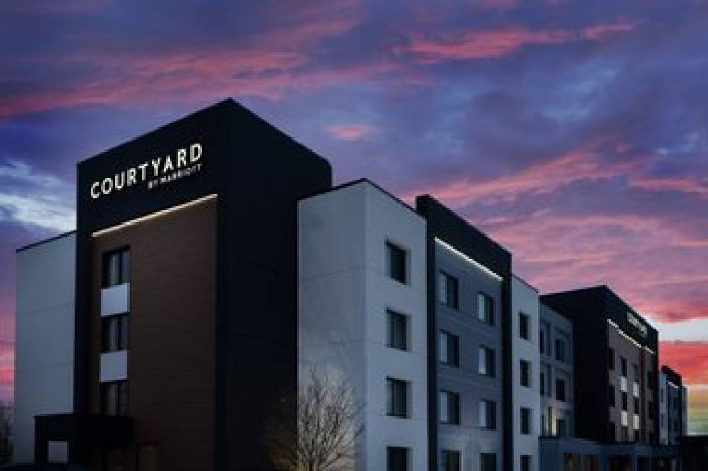 Courtyard By Marriott Buffalo Amherst University 1