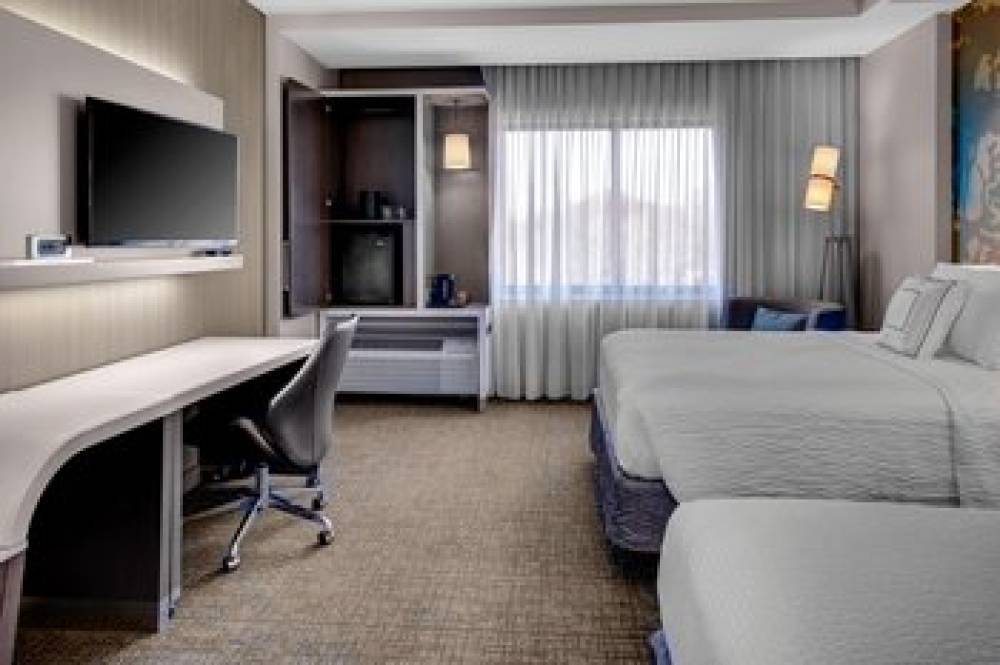 Courtyard By Marriott Carrollton 9