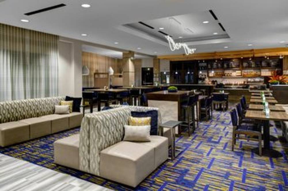 Courtyard By Marriott Carrollton 1