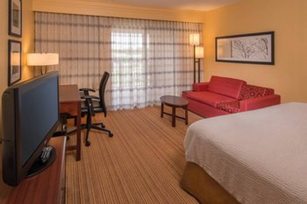 Courtyard By Marriott Charleston North Airport-Coliseum 5