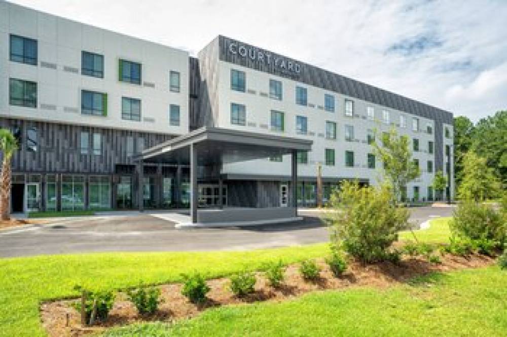 Courtyard By Marriott Charleston-North Charleston 1