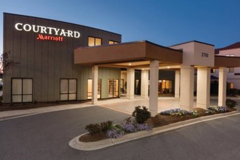 Courtyard By Marriott Charlotte Airport North 2