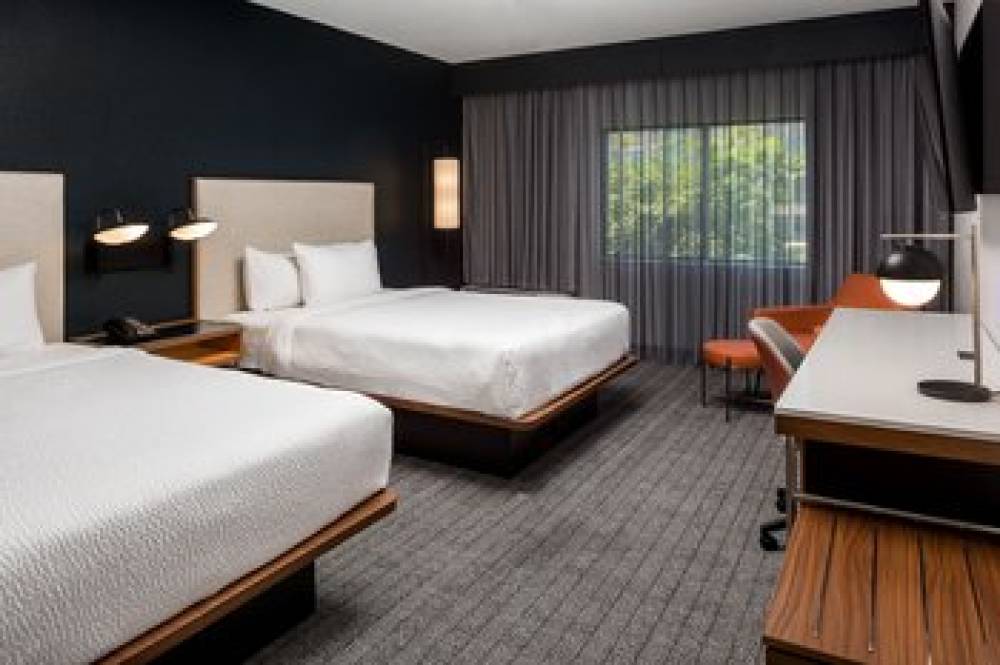 Courtyard By Marriott Charlotte Ballantyne 9