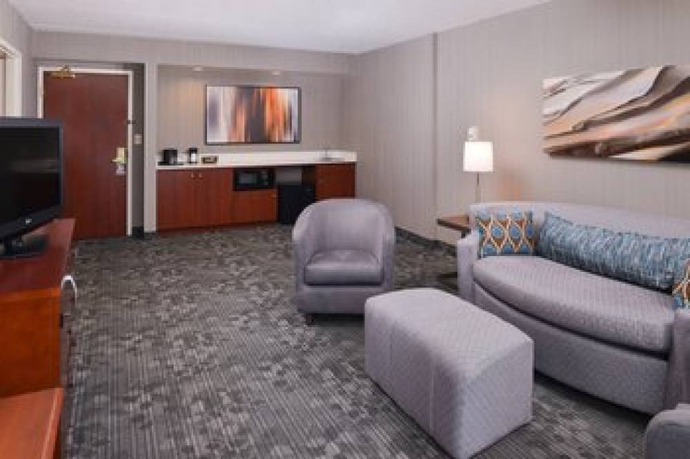 Courtyard By Marriott Charlotte Gastonia 10