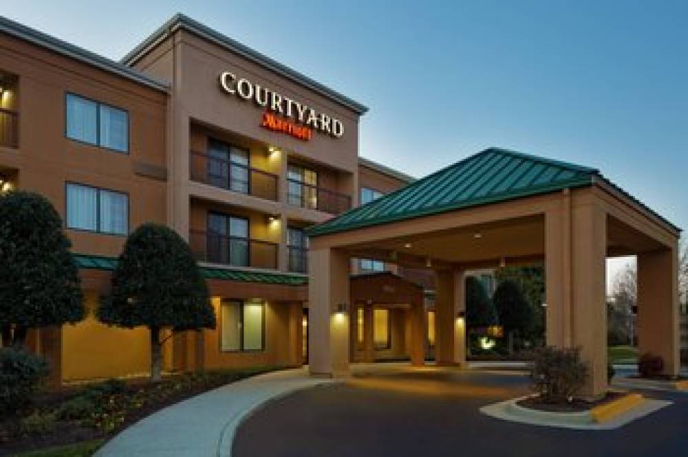 Courtyard By Marriott Chesapeake Greenbrier 2