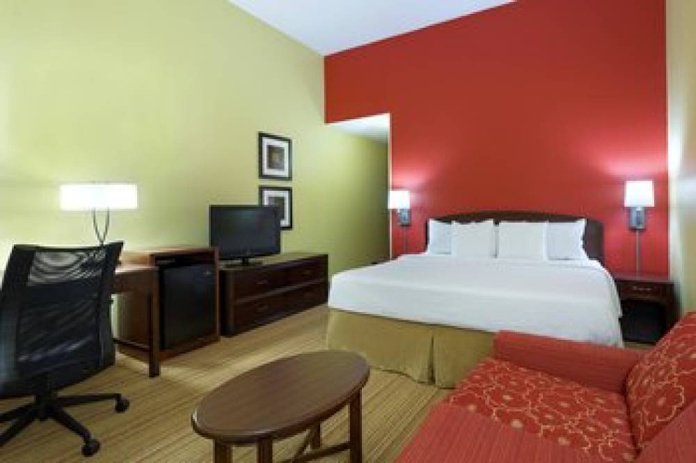 Courtyard By Marriott Chesapeake Greenbrier 7