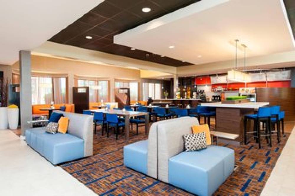 Courtyard By Marriott Chicago Glenview Northbrook 1