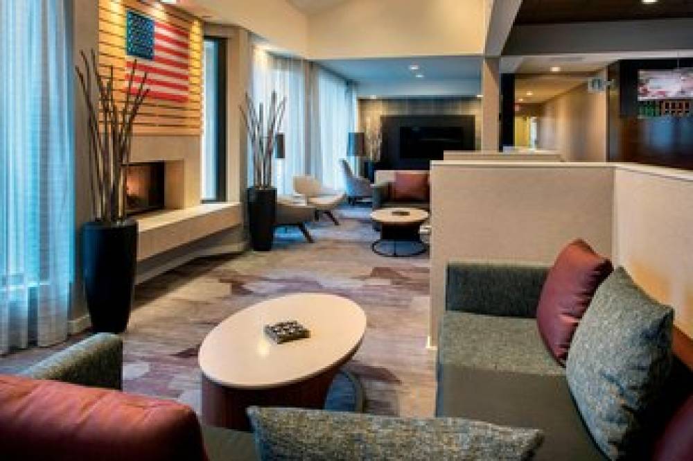 Courtyard By Marriott Chicago Waukegan Gurnee 1