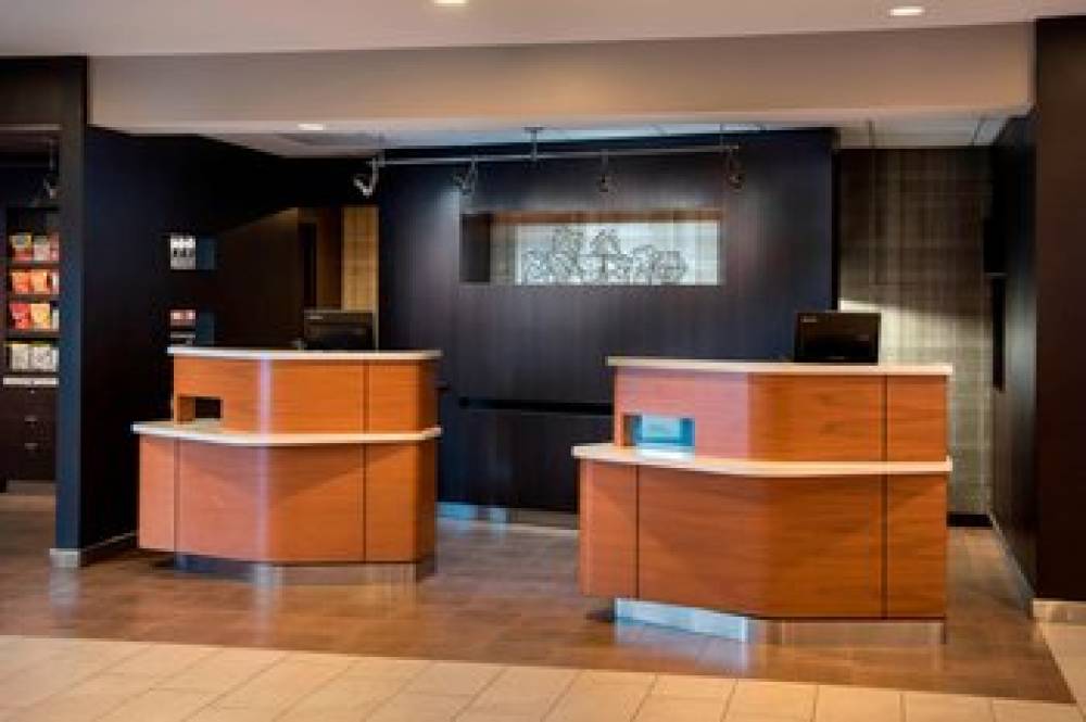 Courtyard By Marriott Chicago Waukegan Gurnee 3